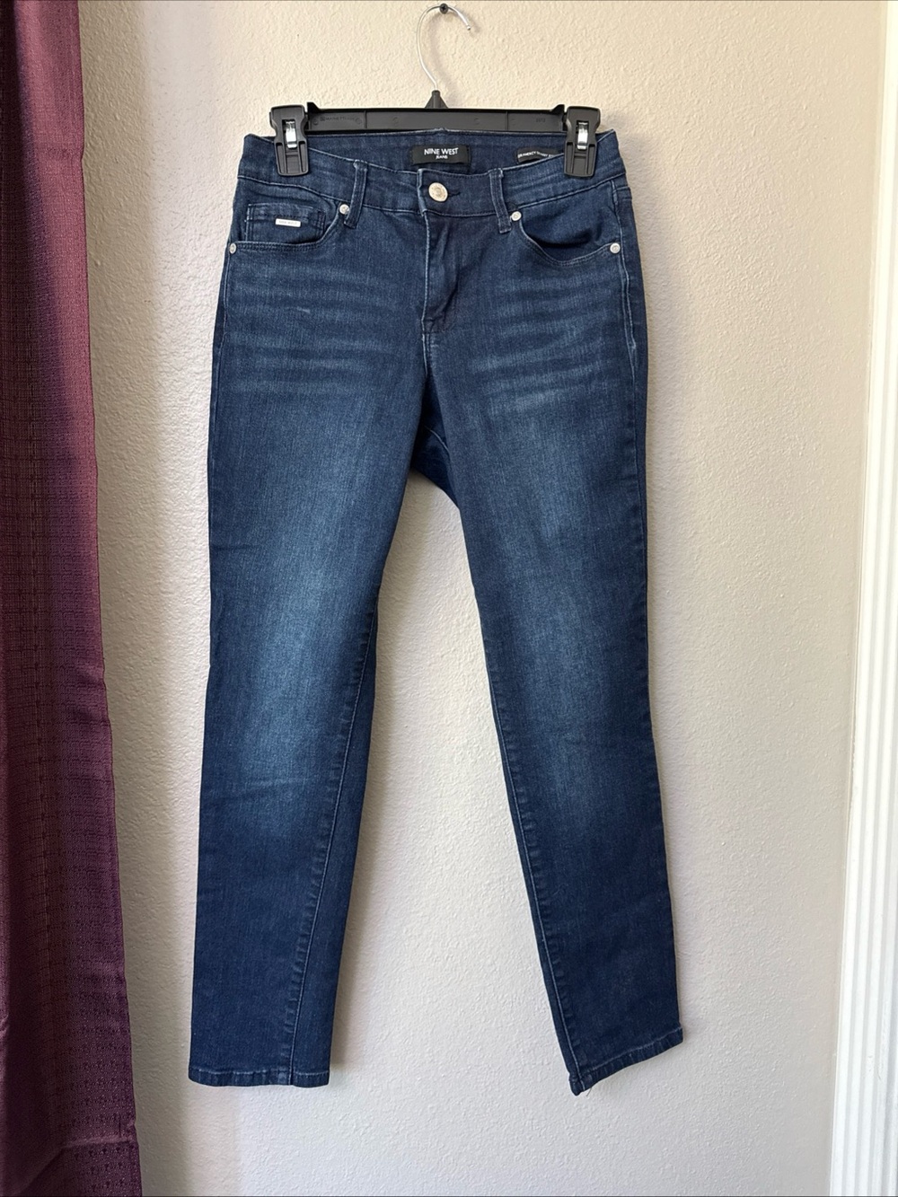 B8/3 Nine W. Dark Wash Gentlemen Blue Jeans Size 4 26/26